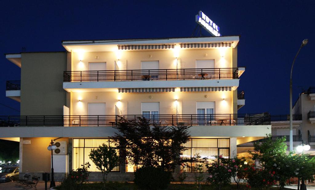 Angelica Hotel Limenas  Buitenkant foto