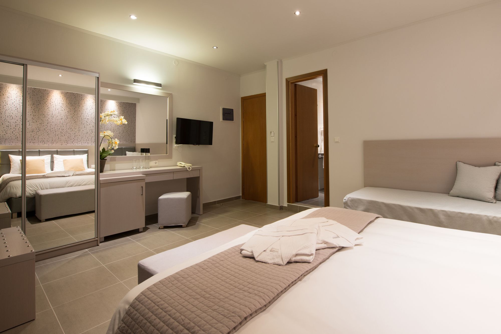 Angelica Hotel Limenas  Buitenkant foto